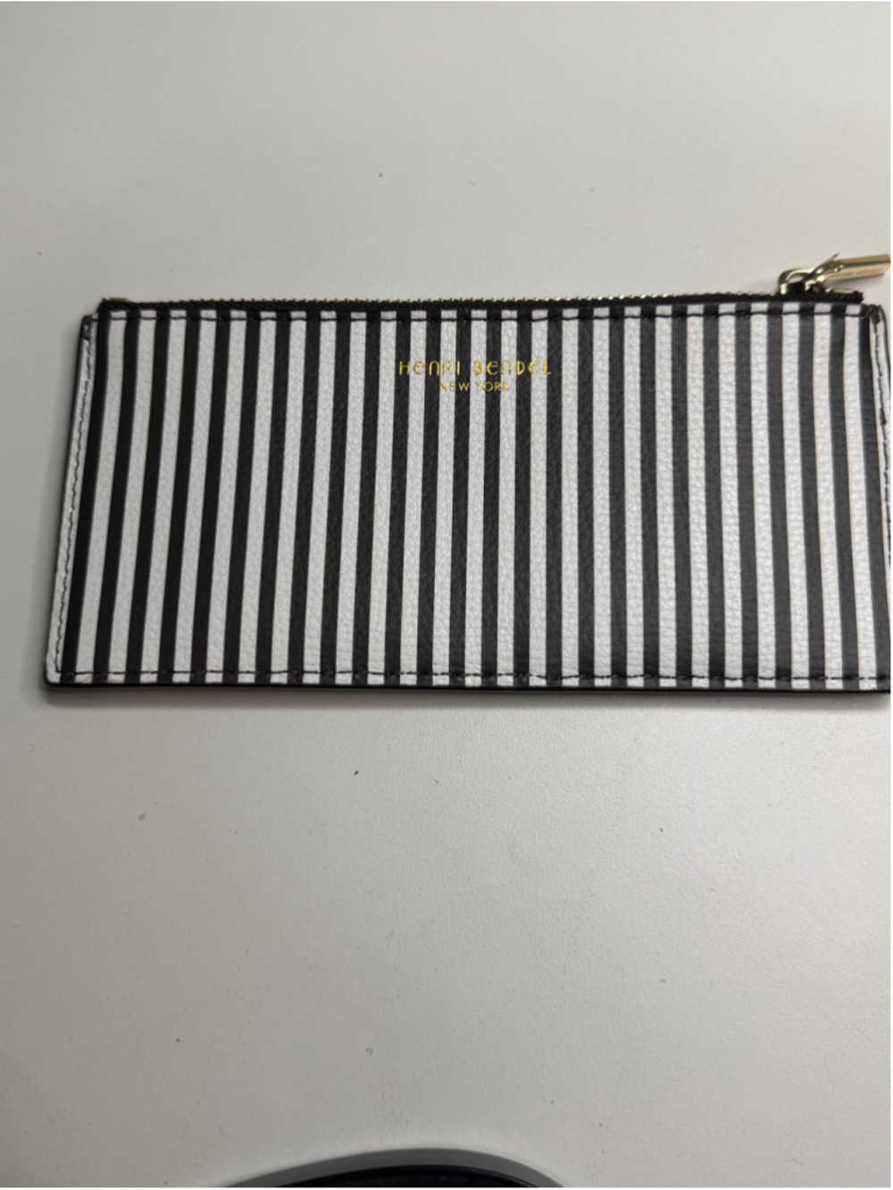 Women's Henri Bendel Wallet One Size Black White Striped Card Case